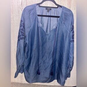 Lord and Taylor Blue Embroidered Women's Top size XL